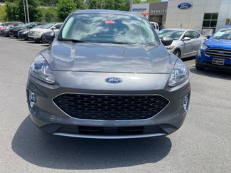 Used 2022 Ford Escape SEL video 2