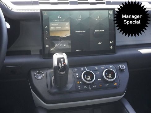 Used 2024 Land Rover Defender 110 SE AWD/4WD image 15