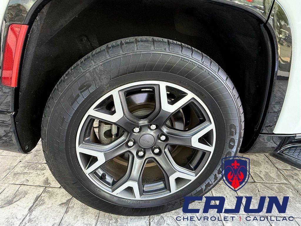 Used 2024 Jeep Wagoneer Series III AWD/4WD image 26