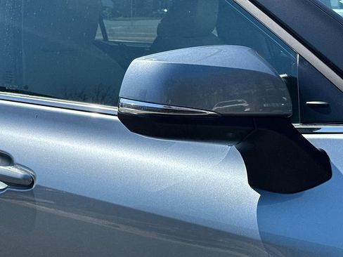 Used 2021 Toyota Highlander XLE image 10