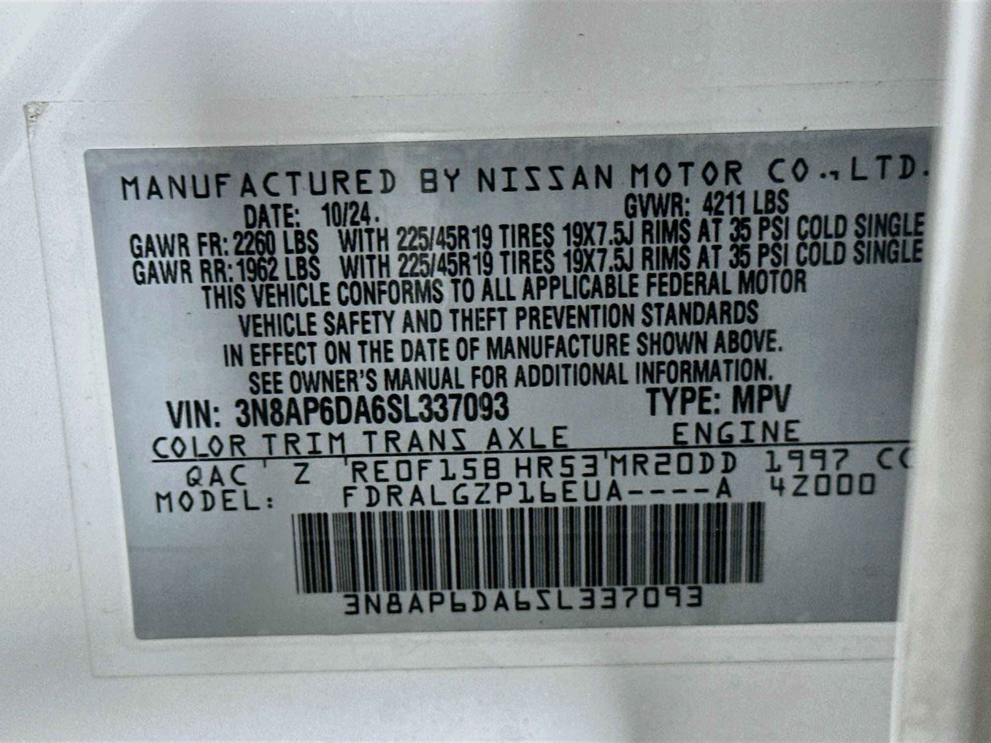 Used 2025 Nissan Kicks SR FWD image 12