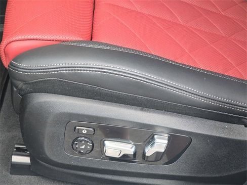 Used 2026 BMW X6 xDrive40i image 32