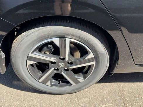 Certified 2025 Nissan Sentra SV w/ All-Weather Package image 6