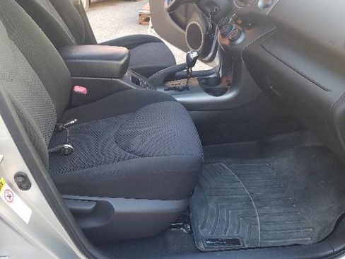 Used 2011 Toyota RAV4 Sport w/ Sport Appearance Pkg image 16