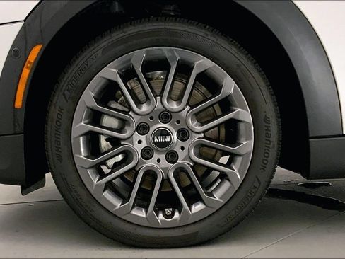 Used 2026 MINI Cooper 4-Door Hardtop FWD image 8