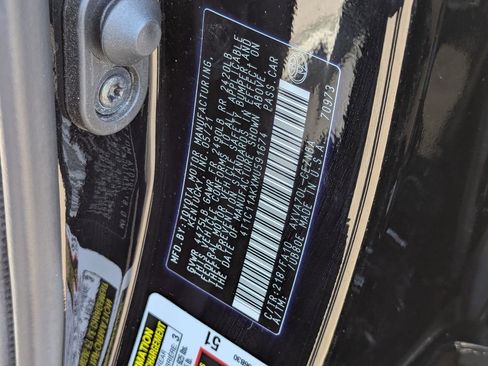 Used 2021 Toyota Camry LE FWD image 33
