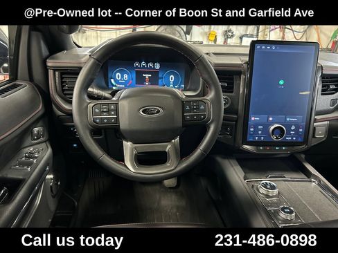Used 2024 Ford Expedition Limited AWD/4WD image 17