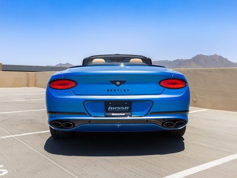 Used 2020 Bentley Continental GT V8 AWD/4WD image 32