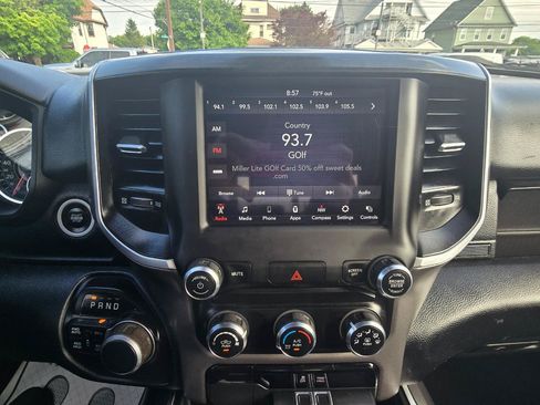 Used 2021 RAM 1500 Big Horn AWD/4WD image 9