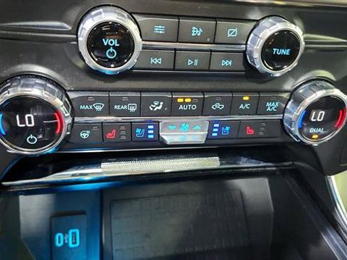 Used 2021 Ford F150 Raptor w/ Equipment Group 801A High AWD/4WD image 19