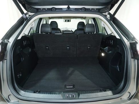 Used 2019 Ford Edge SEL w/ Equipment Group 201A FWD image 4