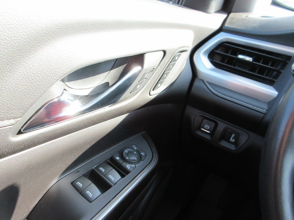 Certified 2022 GMC Acadia SLT w/ Preferred Package FWD image 34