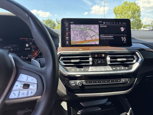 Used 2024 BMW X4 xDrive30i AWD/4WD image 31