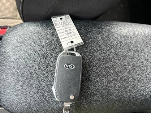 Used 2021 Kia Forte LXS FWD image 40
