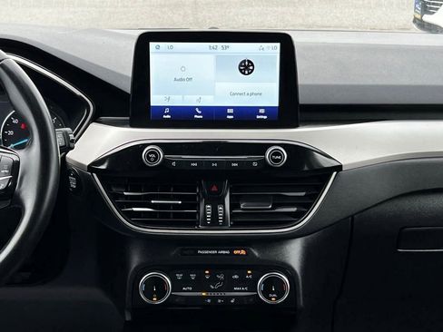 Certified 2022 Ford Escape SE w/ Convenience Package image 17