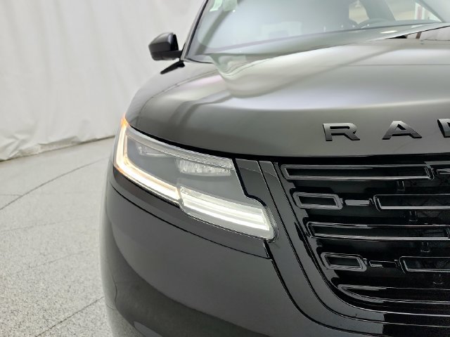 New 2026 Land Rover Range Rover Velar S AWD/4WD image 34