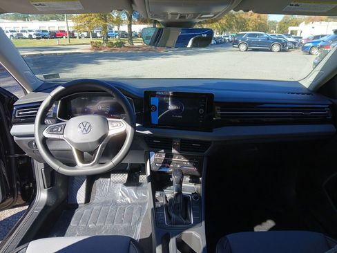 New 2026 Volkswagen Jetta SE image 12