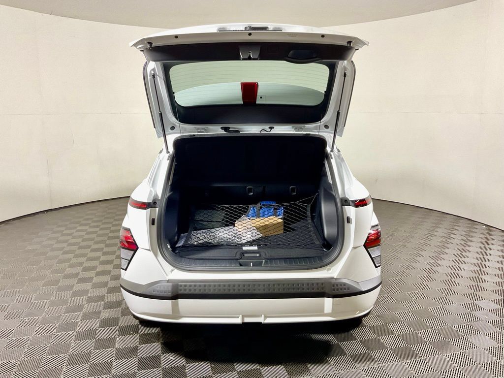 New 2025 Hyundai Kona SEL FWD image 15