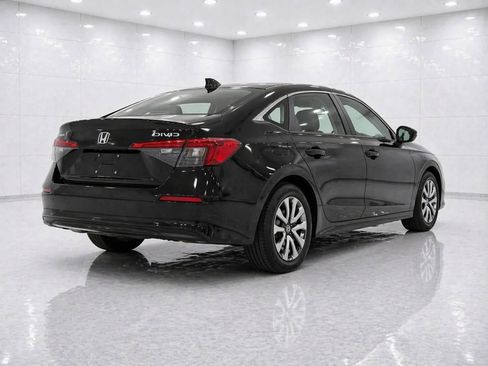 Used 2023 Honda Civic LX image 5