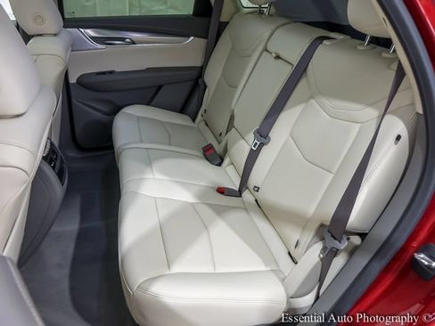 Certified 2023 Cadillac XT5 Premium Luxury AWD/4WD image 9