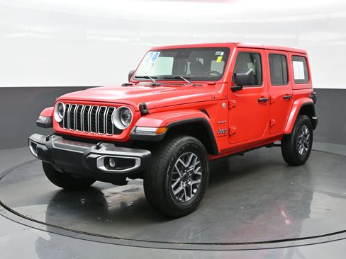 Used 2024 Jeep Wrangler Sahara image 2