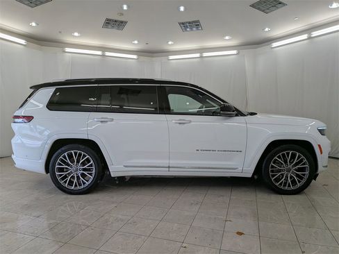 Used 2021 Jeep Grand Cherokee L Summit image 11