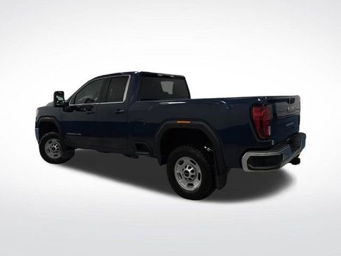 Used 2023 GMC Sierra 2500 SLE image 3