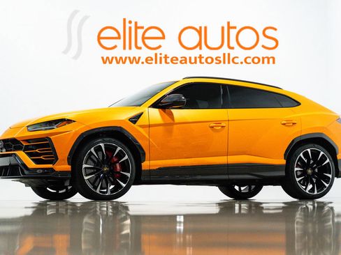 Used 2021 Lamborghini Urus AWD/4WD image 1