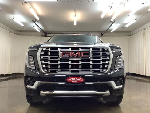 Used 2025 GMC Yukon Denali AWD/4WD image 12
