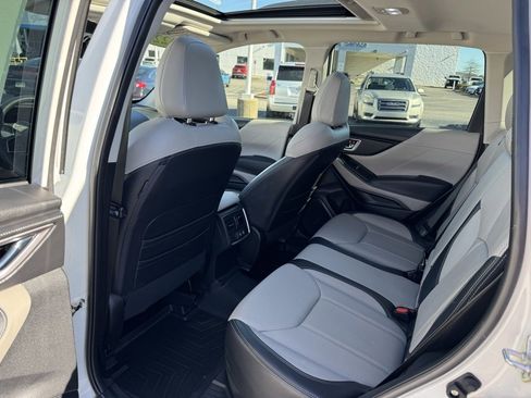 Used 2022 Subaru Forester Limited image 24
