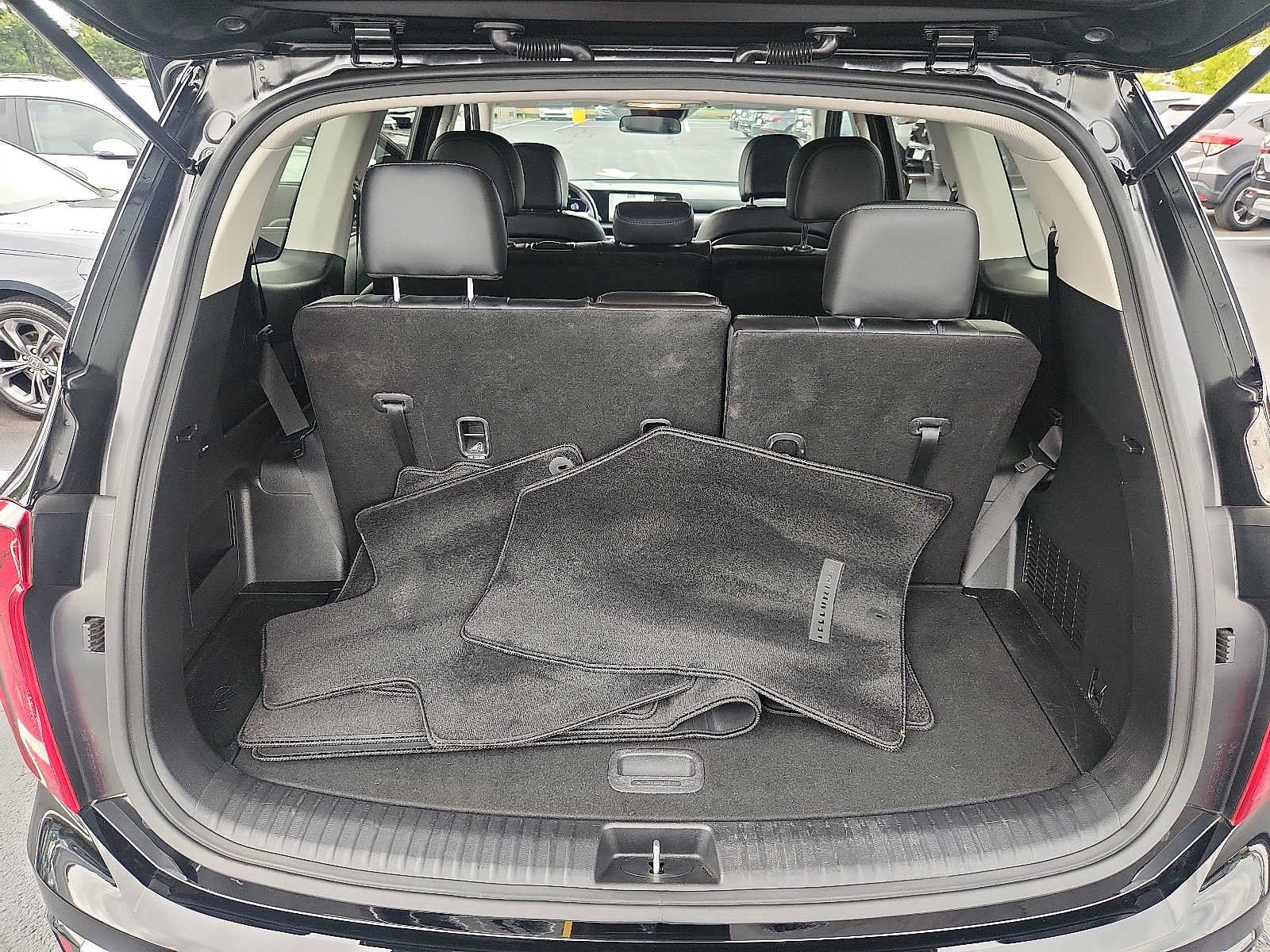 Used 2024 Kia Telluride LX FWD image 27