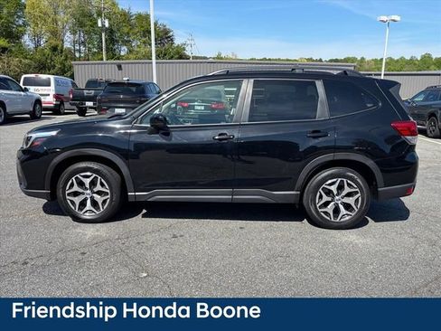 Used 2021 Subaru Forester Premium AWD/4WD image 23