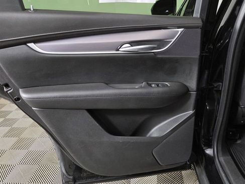 Used 2018 Cadillac XT5 Luxury w/ Driver Awareness Package image 29