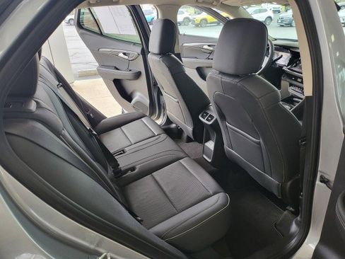 Used 2023 Buick Envision Essence image 21