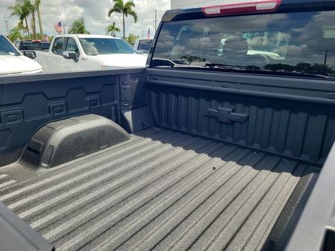 New 2026 Chevrolet Silverado 1500 RST w/ Redline Edition AWD/4WD image 4
