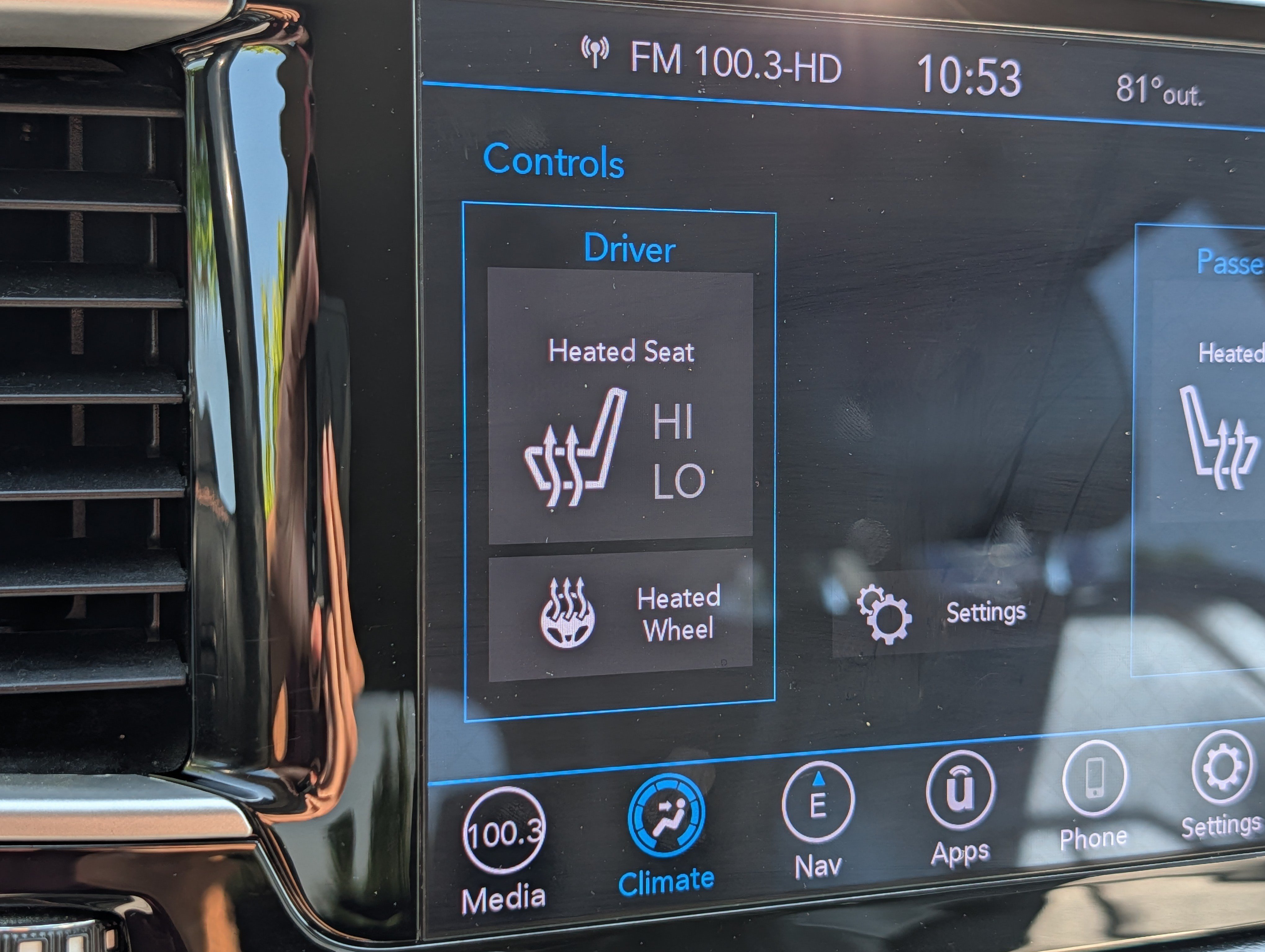 Used 2020 Chrysler Pacifica Touring-L Plus FWD image 28