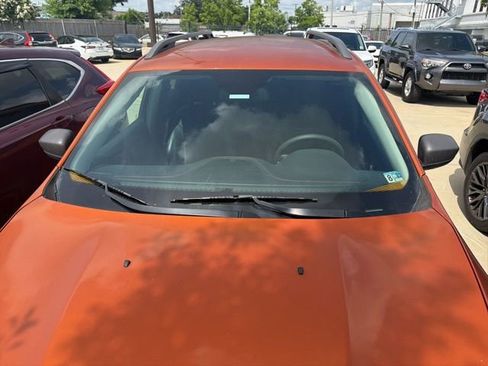 Used 2014 Jeep Cherokee Trailhawk w/ Cold Weather Group AWD/4WD image 3