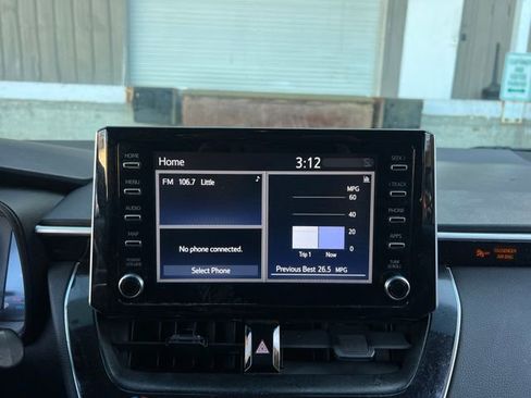 Used 2020 Toyota Corolla LE image 23