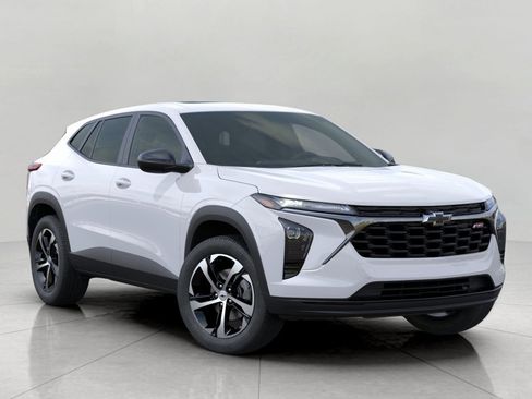 Used 2026 Chevrolet Trax RS FWD image 7