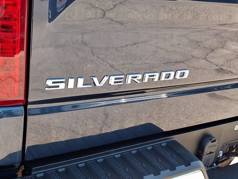 Used 2022 Chevrolet Silverado 1500 LT image 29