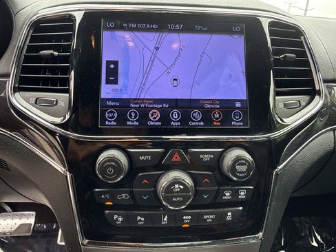 Used 2019 Jeep Grand Cherokee Overland AWD/4WD image 29