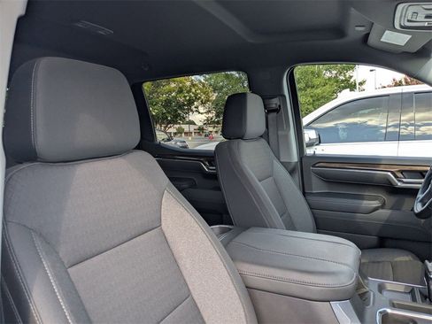 Used 2025 Chevrolet Silverado 1500 LT Trail Boss w/ Convenience Package II image 20