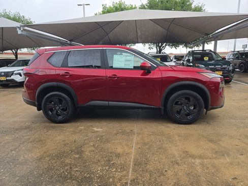 New 2026 Nissan Rogue SV FWD image 2