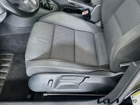 Used 2013 Volkswagen Golf TDI FWD image 17