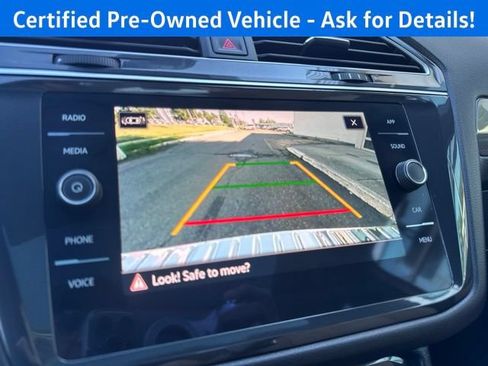Certified 2023 Volkswagen Tiguan SE w/ Panoramic Sunroof Package AWD/4WD image 14