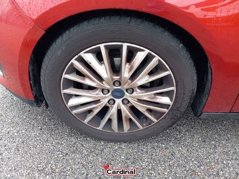 Used 2018 Ford Focus Titanium w/ Titanium Technology Package image 15