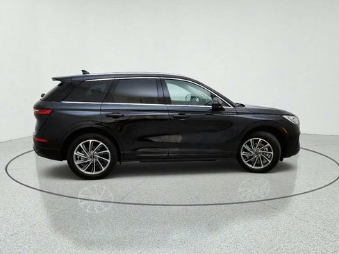 Used 2024 Lincoln Corsair Grand Touring AWD/4WD image 7