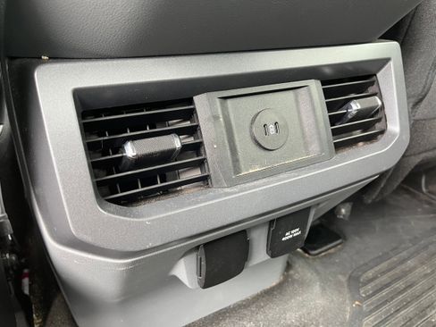 Certified 2024 Ford F250 XLT w/ XLT Premium Package image 12