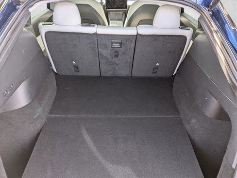 Used 2022 Tesla Model Y Long Range image 20