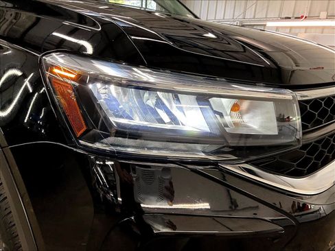 Used 2023 Volkswagen Taos S image 29